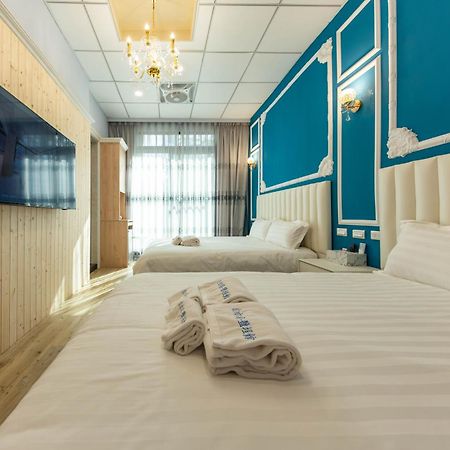 Ez Stay Yancheng Kaohsiung Exteriör bild