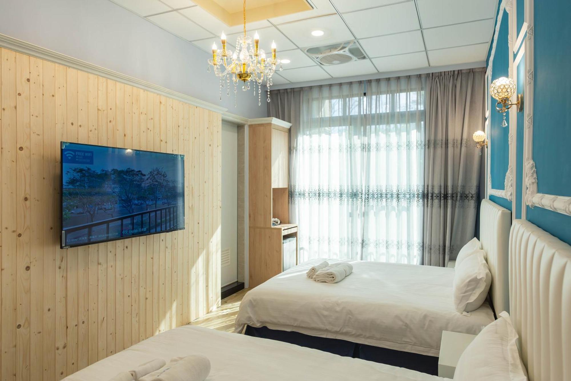 Ez Stay Yancheng Kaohsiung Exteriör bild