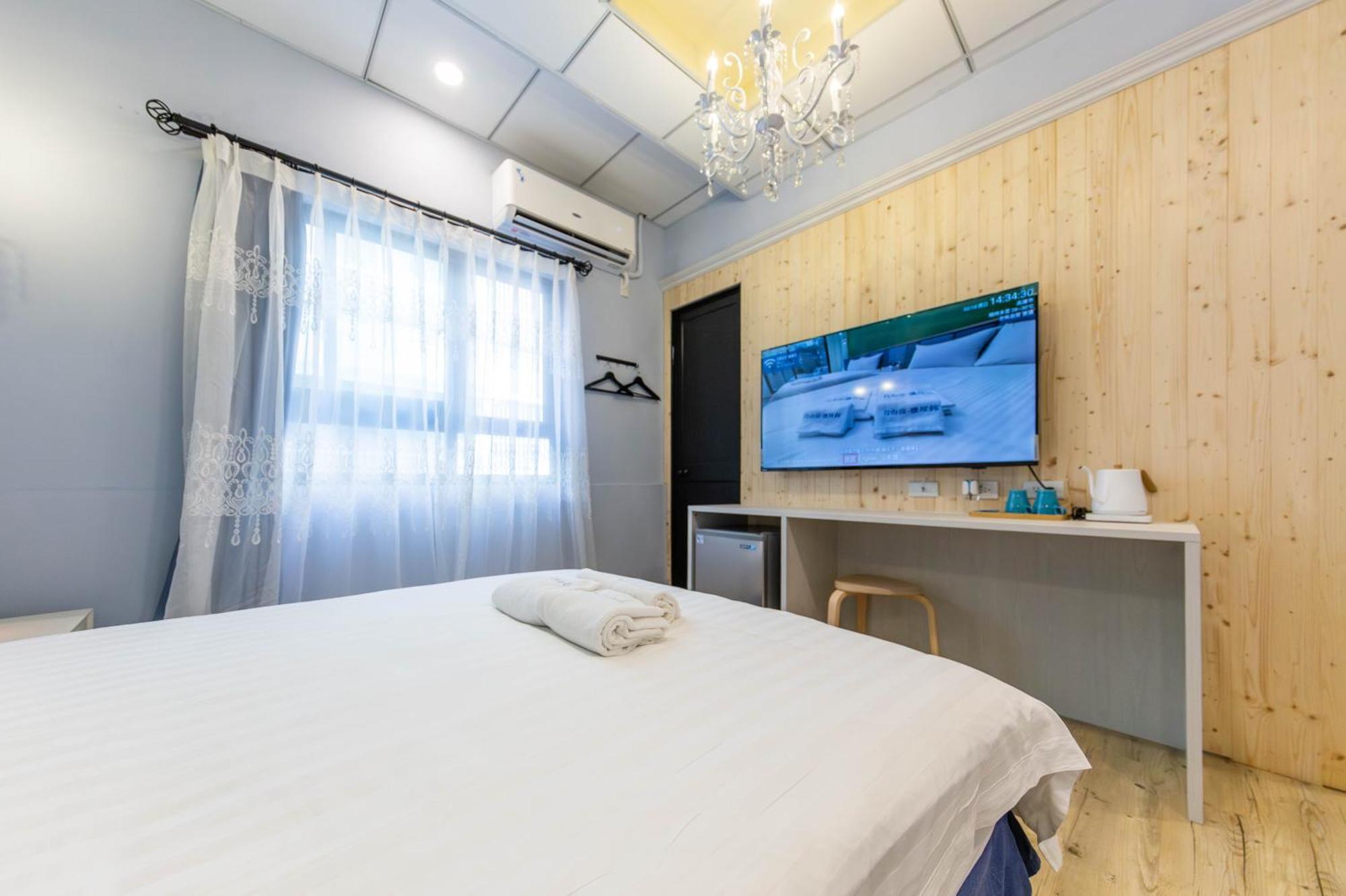 Ez Stay Yancheng Kaohsiung Exteriör bild